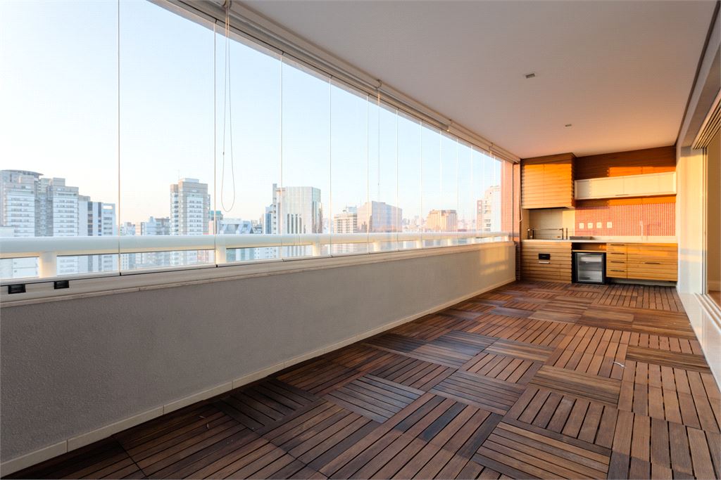 Apartamento à venda, Itaim Bibi, São Paulo